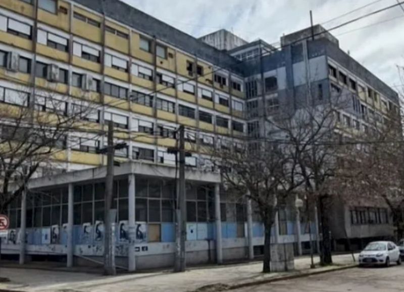 Este sábado se confirmó un caso de sarampión en un hospital de la ciudad de La Plata, encendiendo las alarmas sanitarias en la región.