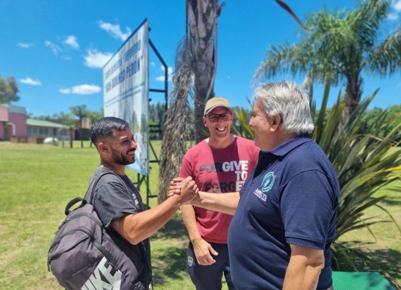 El secretario General, Julio Rubén Ledesma, celebró junto a las y los empleados de comercio y sus familias una jornada soleada