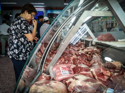 El consumo de carne vacuna cay&oacute; 9,5% y qued&oacute; en su nivel m&aacute;s bajo en d&eacute;cadas