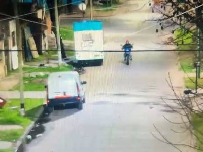 Ensenada: Intentaron robar una moto con un destornillador y terminaron detenidos