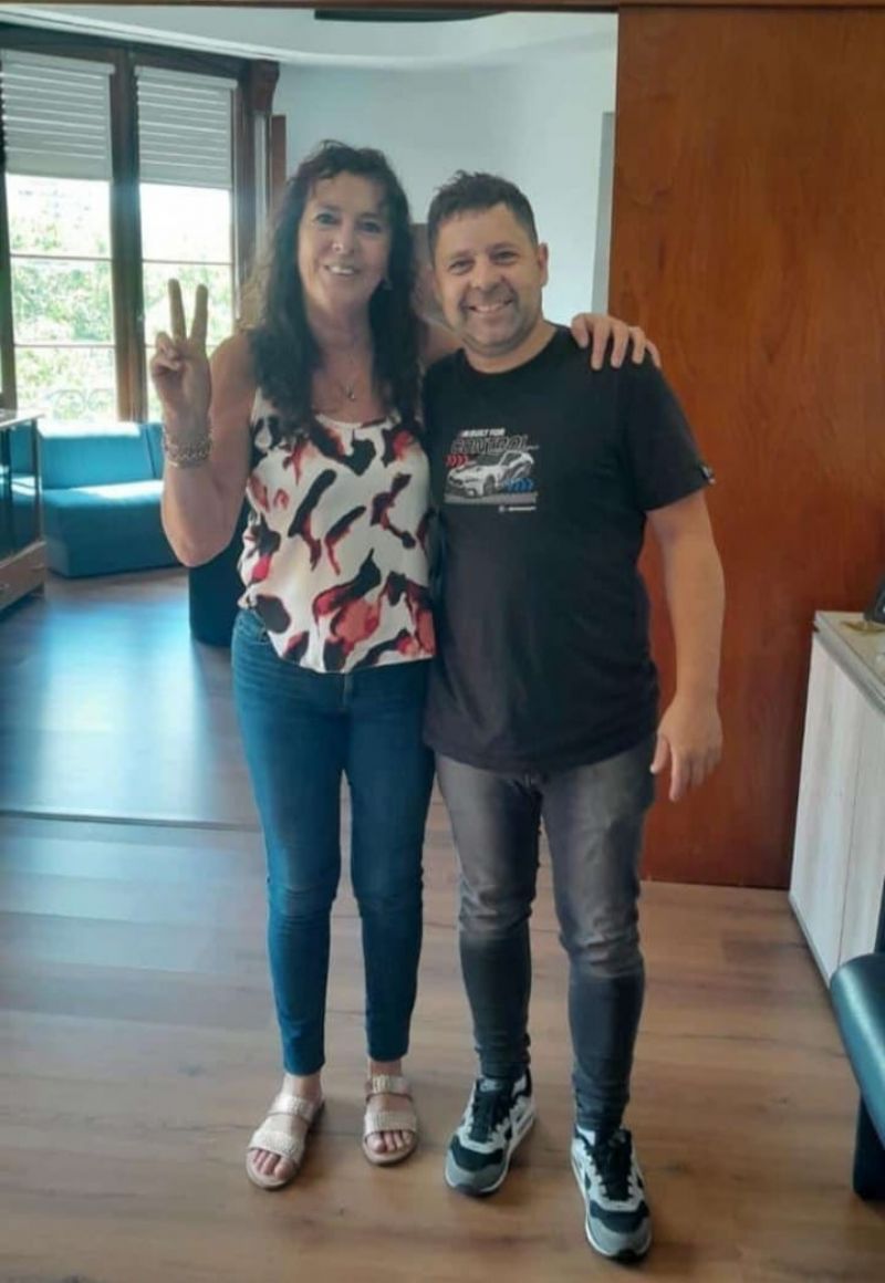 Nahuel Cabrera (También denunciado por violencia de género), junto a Fabiola Mosquera, Secretaria General de UPCNBA.