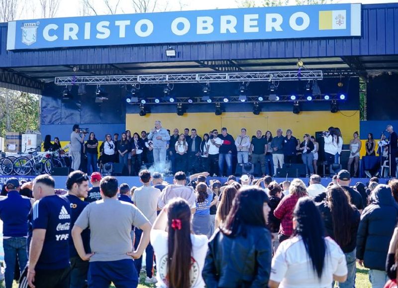 Desde las 8 de la mañana, miles de familias mercantiles comenzaron a ingresar al predio ubicado en González Catán para participar de una fiesta que se extendió hasta pasada las 21 horas.