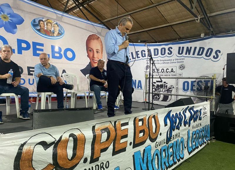 Guillermo Moreno, dando su discurso en vivo.