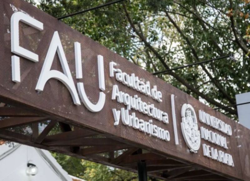 Horror en la UNLP: encontraron el cuerpo de un bebé sin vida en la Facultad de Arquitectura