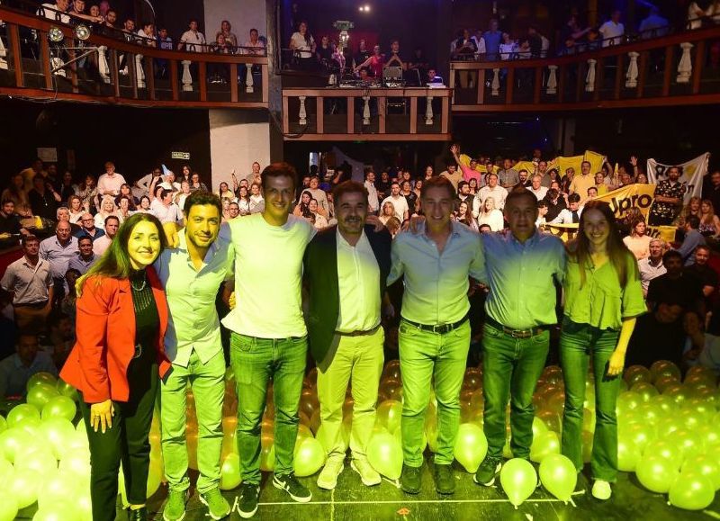 Santilli cerró el acto con un mensaje movilizador: “Si cada uno deja todo en la cancha y fiscaliza cada voto, en octubre vamos a ganar”.